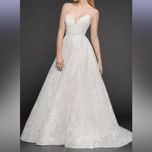 STYLE 1852 JARDIN Hayley Paige